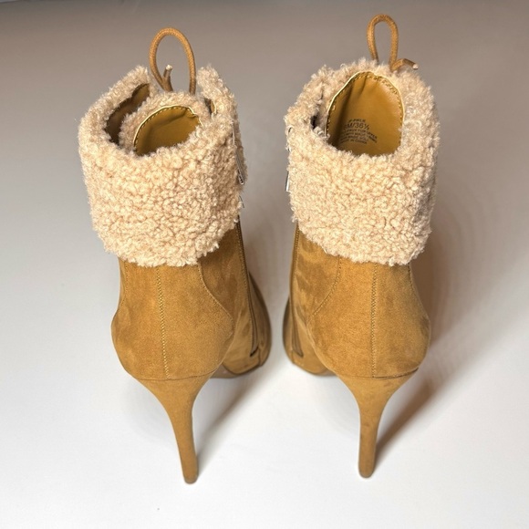 Jessica Simpson Women’s Heeled Faux Fur Tan Suede Pirlie Fuzzy Booties Size- 6M - Picture 11 of 11